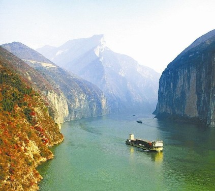 长江三峡旅游路线怎么安排？怎么玩比较好？三峡旅游大约需要几天？费用多少？
